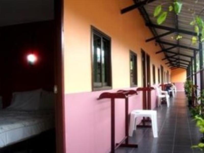 Pongpan House Phi Phi Appartement Buitenkant foto
