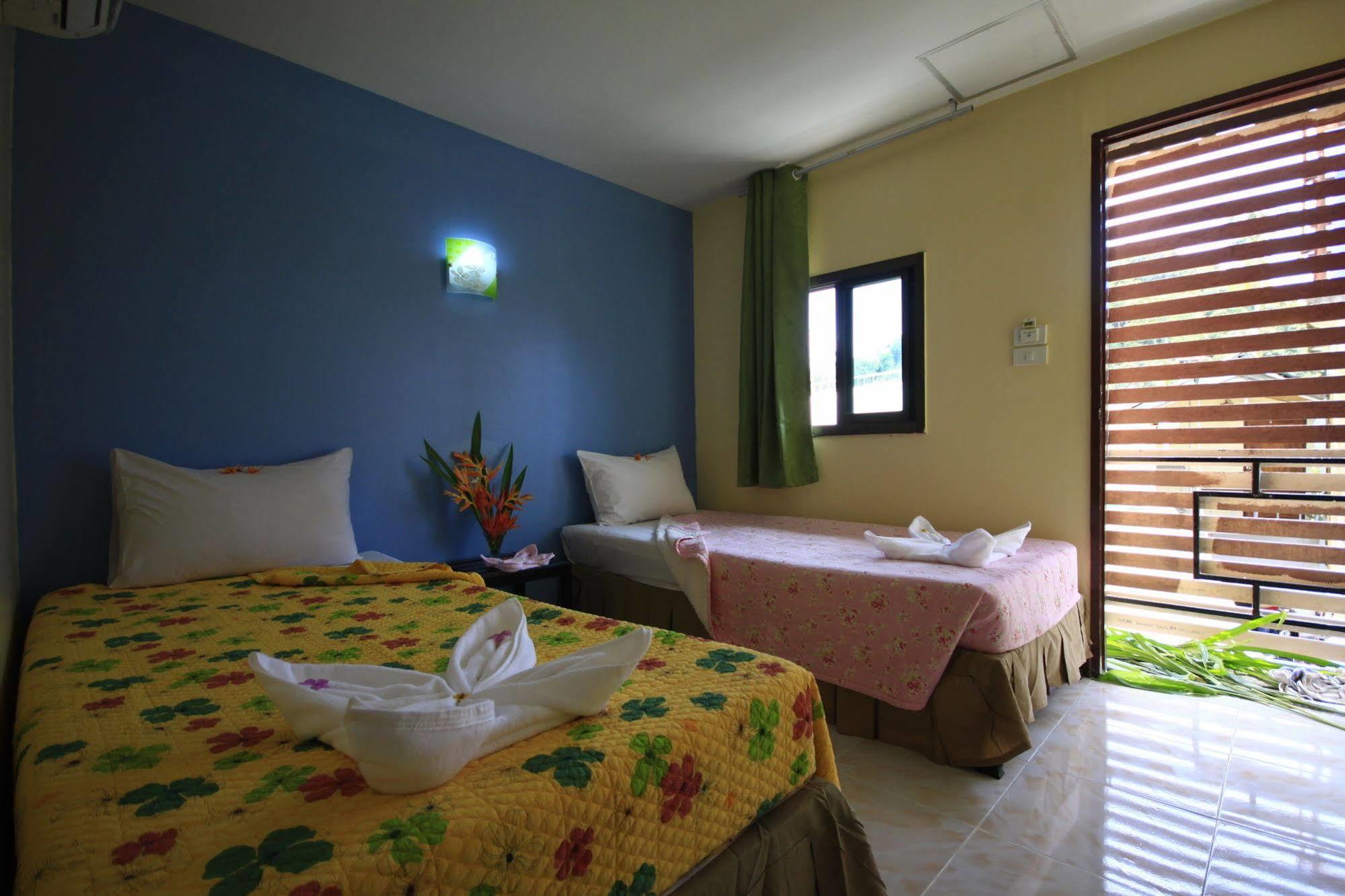Pongpan House Phi Phi Appartement Buitenkant foto