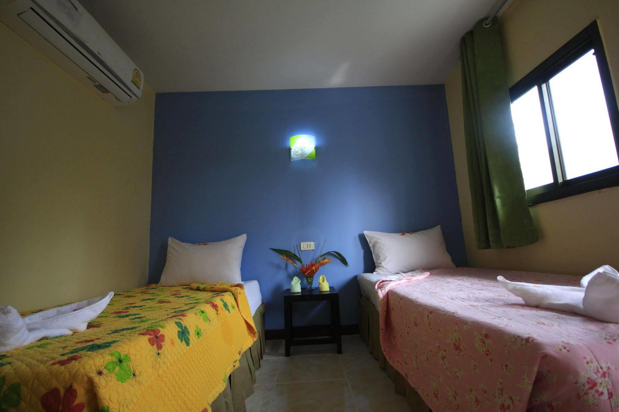 Pongpan House Phi Phi Appartement Buitenkant foto